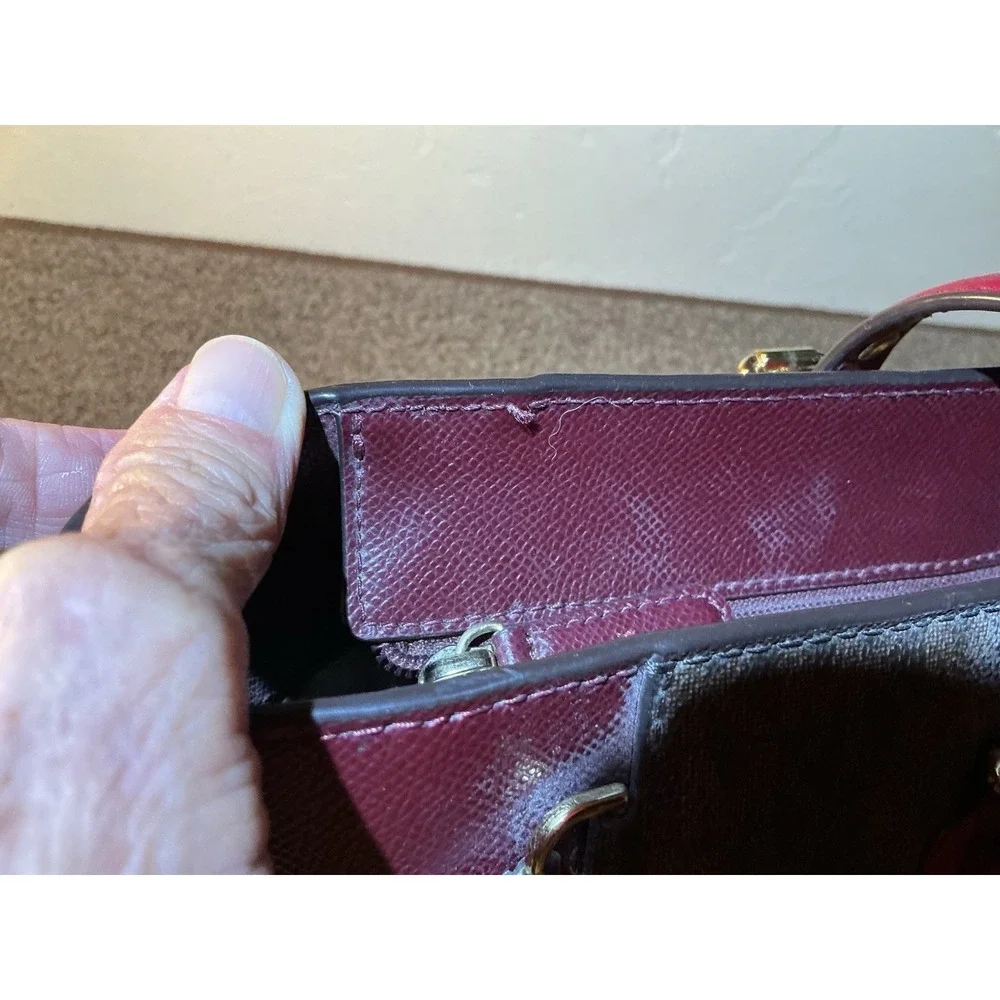 Michael Kors Voyager Medium Crossgrain Leather Tote Bag